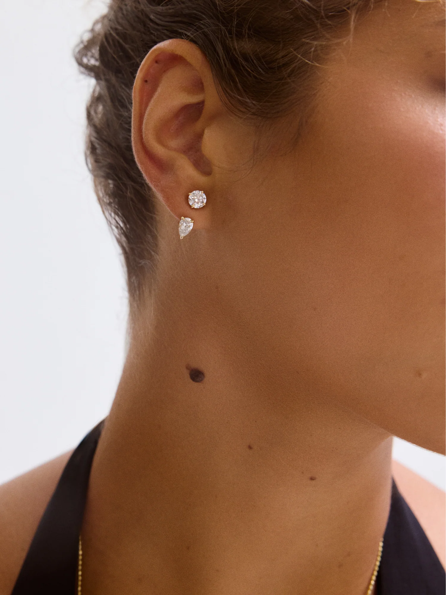 Timeless Elegance, Crafted in Gold